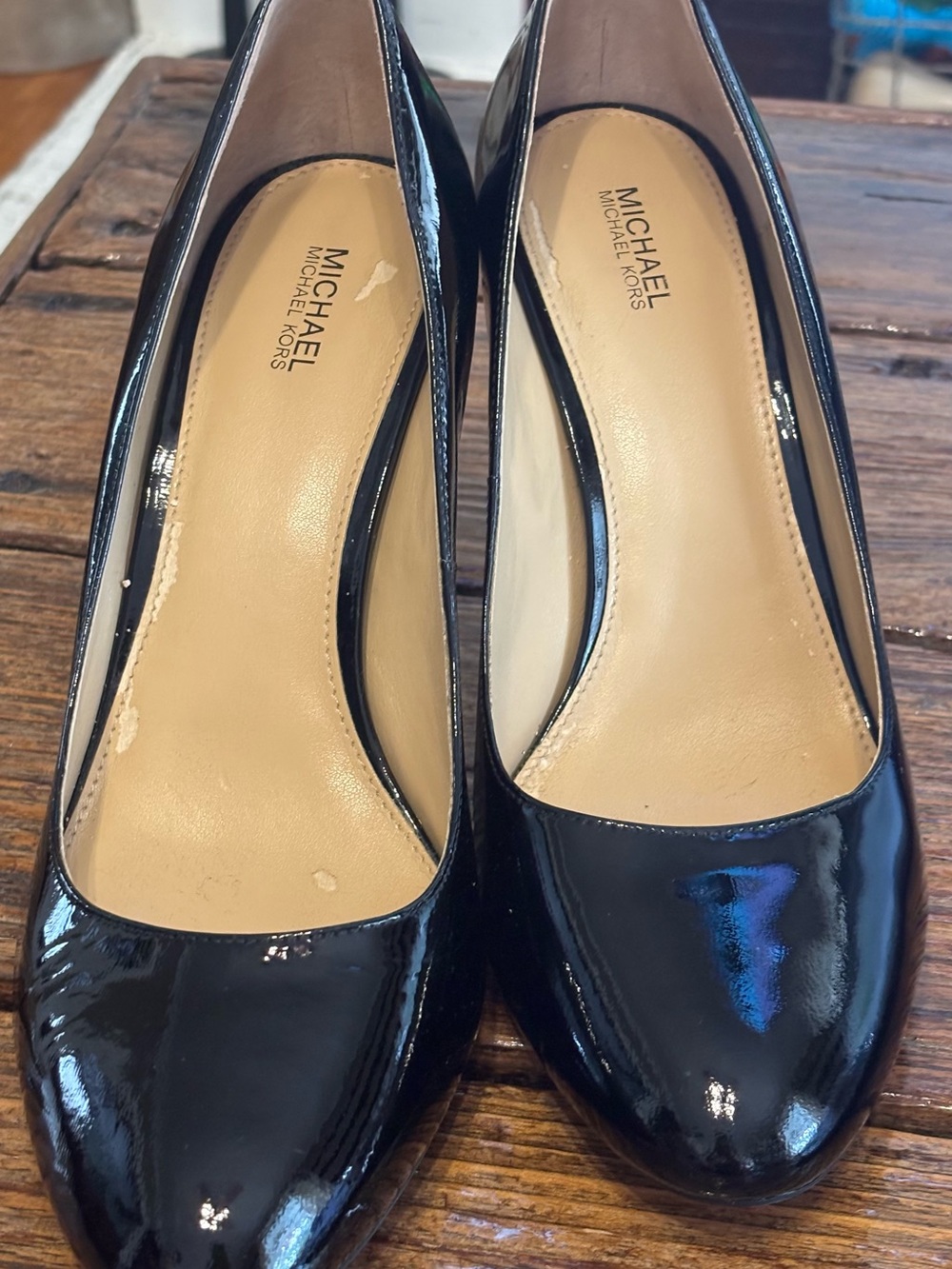 Michael Kors Black Patent Leather Round-Toe Pumps - Size 10